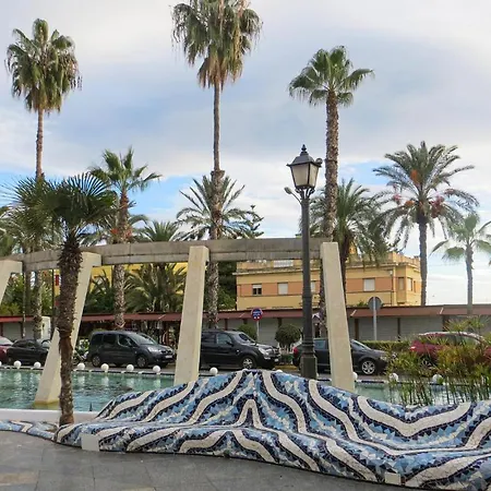 Pet Friendly In With Kitchen 托雷维耶哈